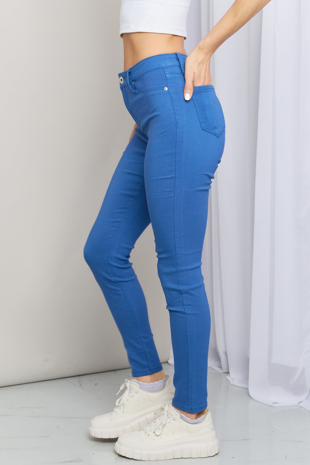 YMI Jeanswear Kate Hyper-Stretch Full Size Mid-Rise Skinny Jeans in Electric Blue